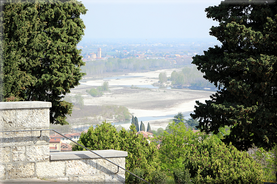 foto Sacrario del Montello